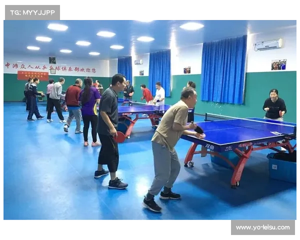 无锡小兔子乖乖队跑卫带伤坚持完赛赛后冰敷画面引热议 无锡小兔子乖乖队跑卫带伤坚持完赛赛后冰敷画面引热议